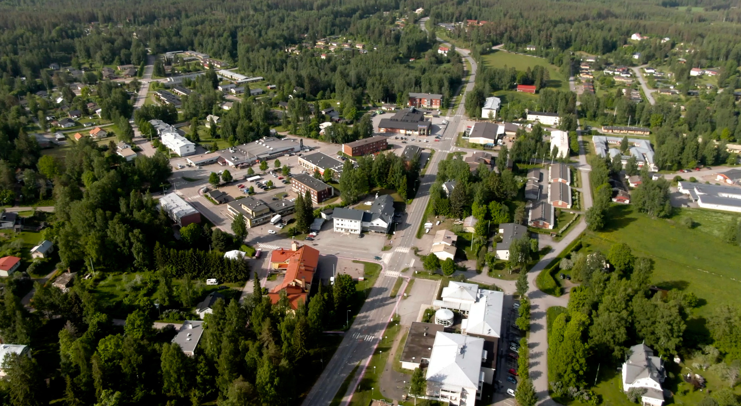 Ilmakuva Savitaipaleen kirkonkylästä.